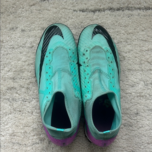 Nike Mercurial Turf Cleats - Picture 1 of 6